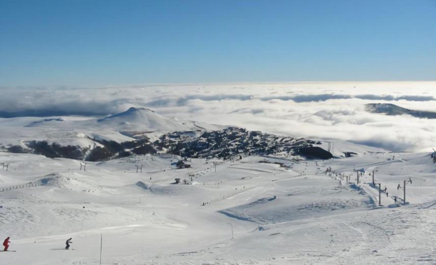 Super-Besse Residence Le Lac Bleu Serviere Chez Lorenzo Et Severine ภายนอก รูปภาพ